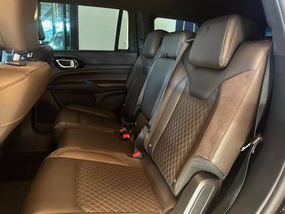 JEEP COMMANDER 1.3 T270 TURBO FLEX OVERLAND AT6
